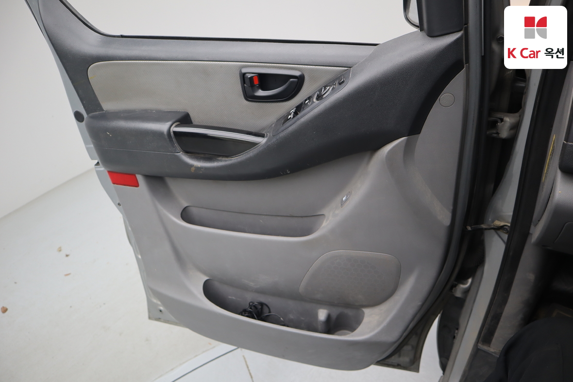 Hyundai Grand Starex - 8