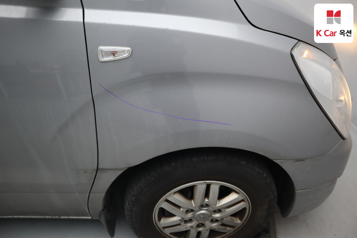 Hyundai Grand Starex - 33