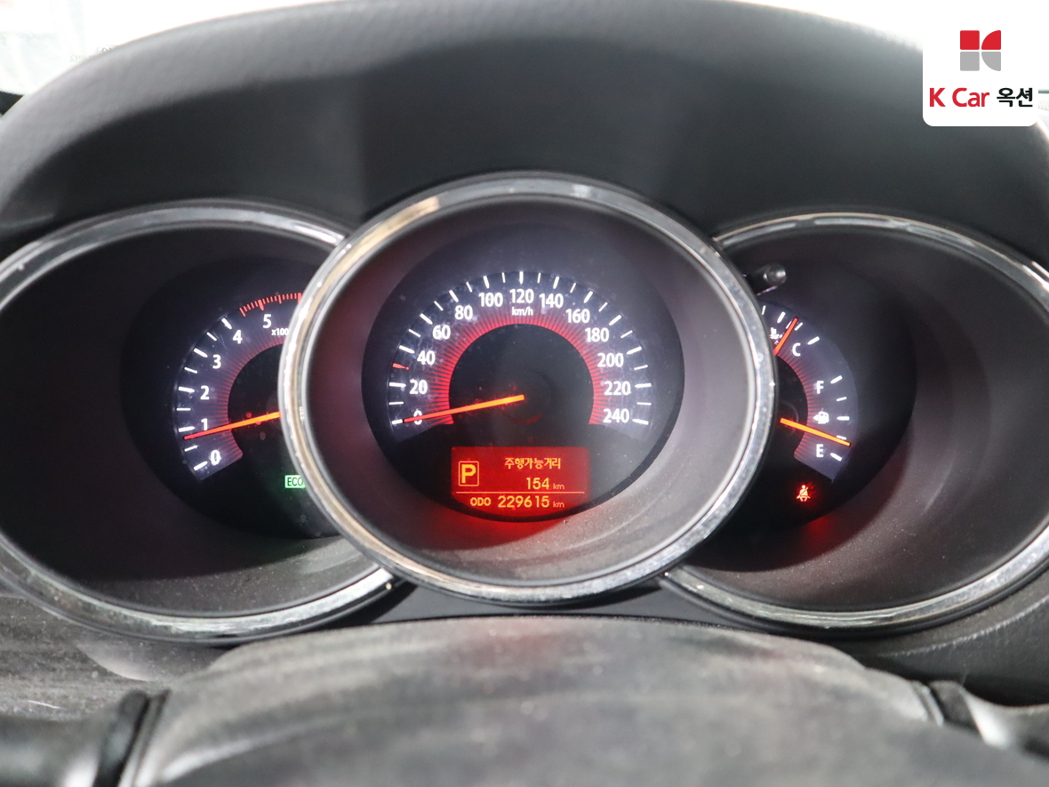 كيا سورينتو 2010 - صورة 5