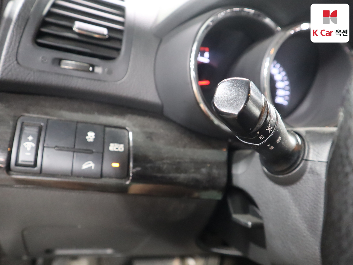 كيا سورينتو 2010 - صورة 9