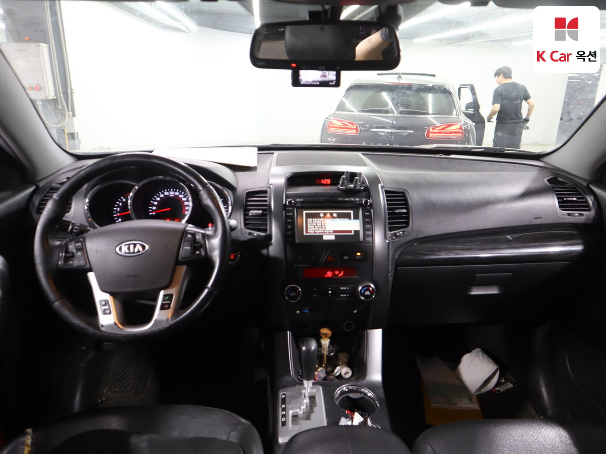 كيا سورينتو 2010 - صورة 3