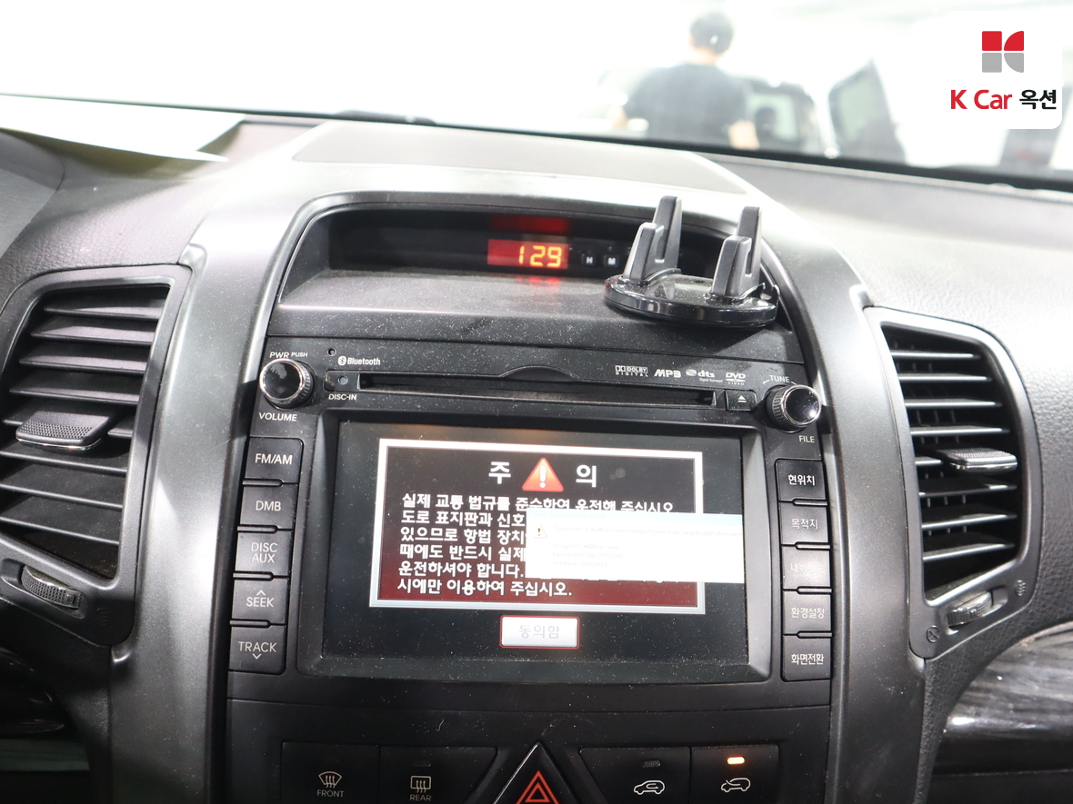 كيا سورينتو 2010 - صورة 14