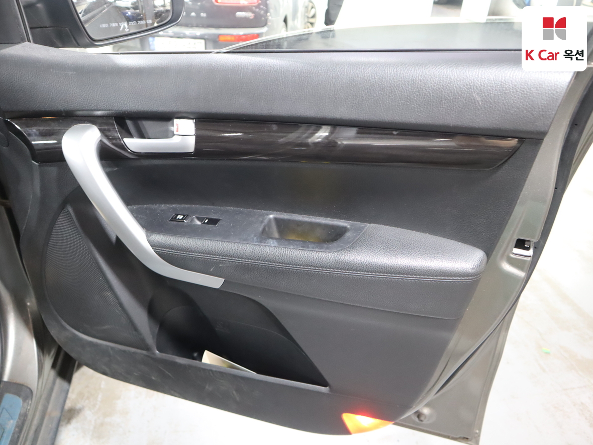 كيا سورينتو 2010 - صورة 31