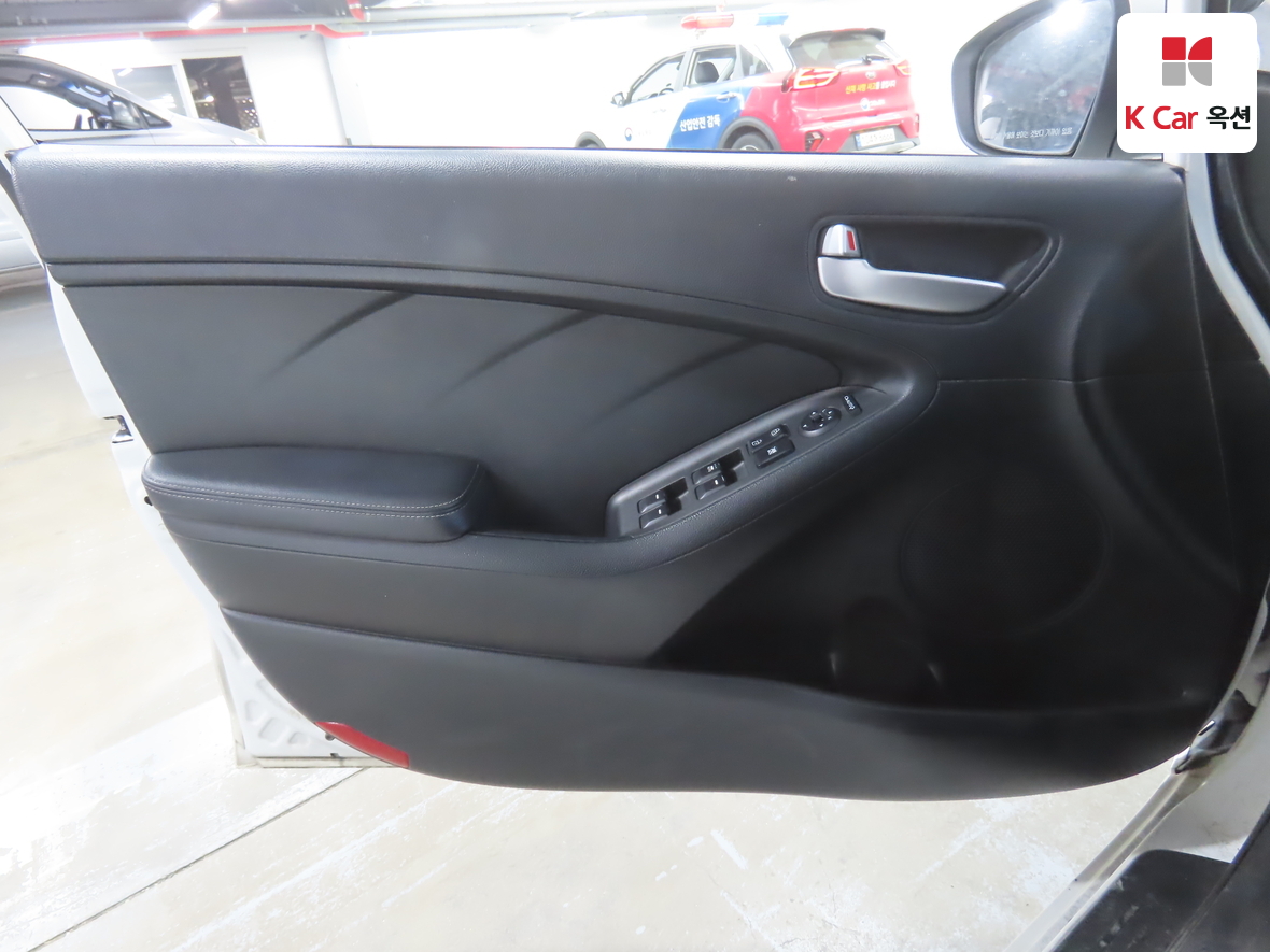 기아자동차 K3 2013 - 이미지 8