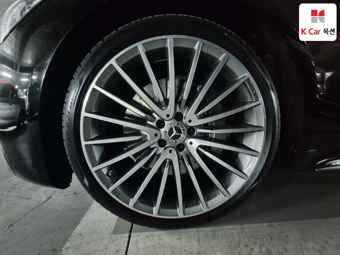 مرسيدس بنز إس كلاس 2024 - صورة 42