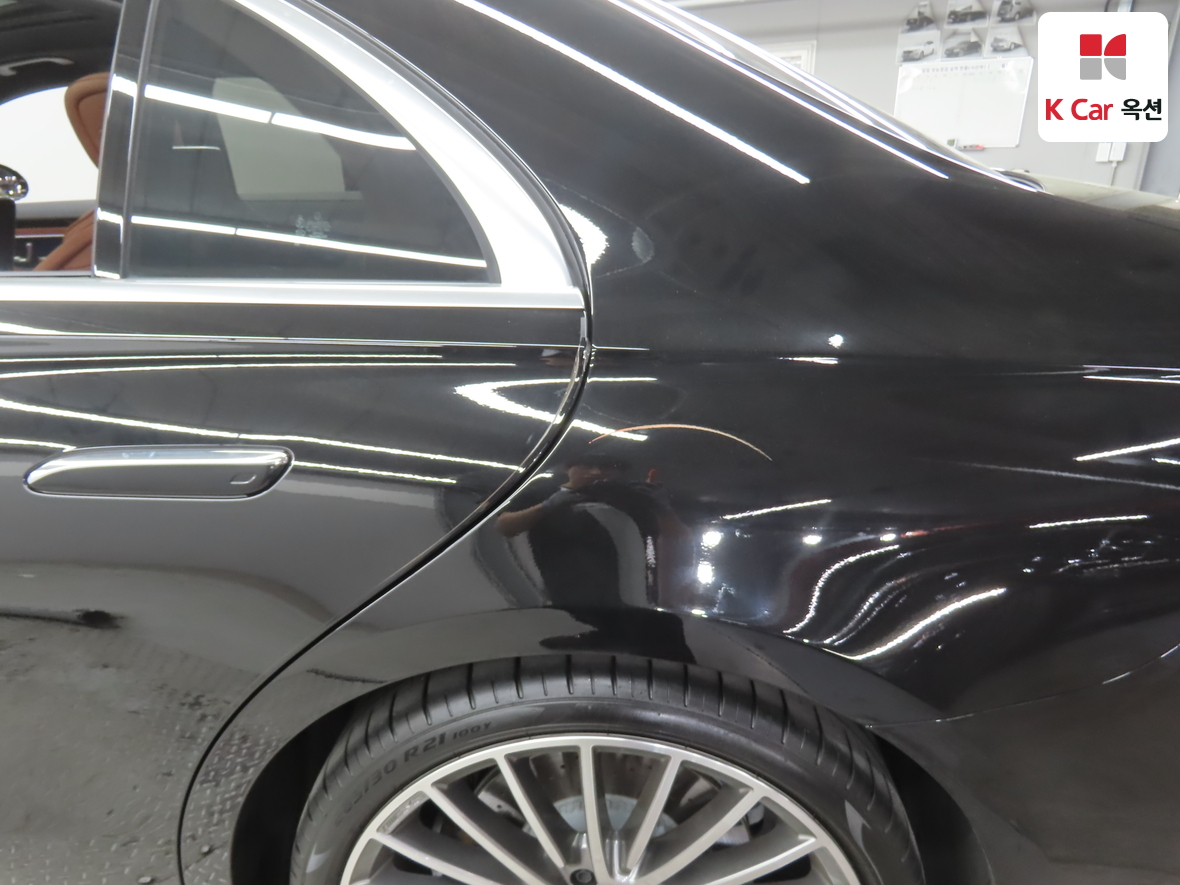 مرسيدس بنز إس كلاس 2024 - صورة 40