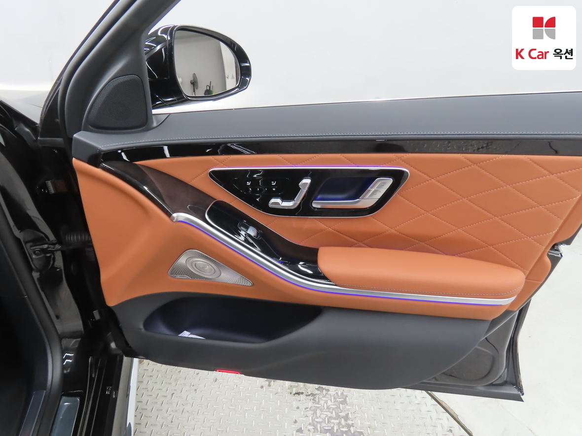 مرسيدس بنز إس كلاس 2024 - صورة 34