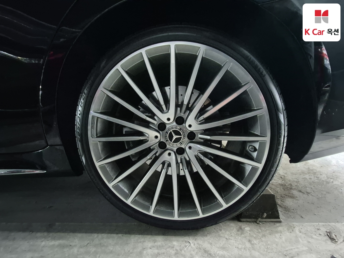 مرسيدس بنز إس كلاس 2024 - صورة 43