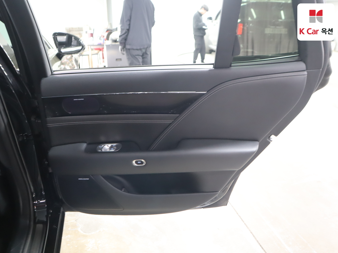 제네시스 G90 - 29