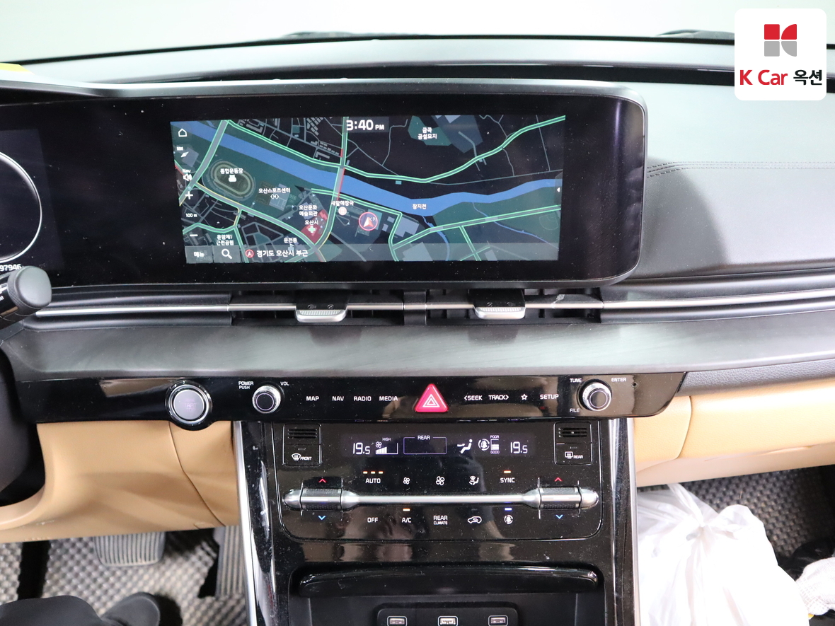 Kia Carnival 2021 - Image 6