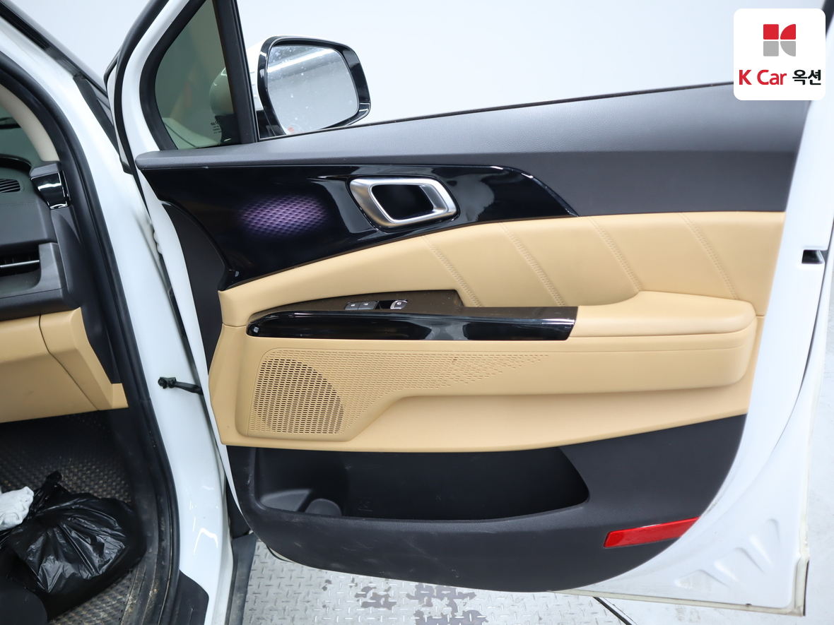 Kia Carnival 2021 - Image 28