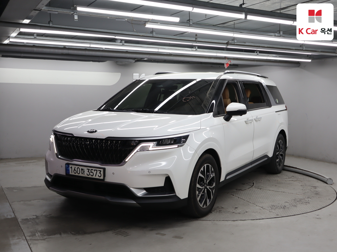 Kia Carnival 2021 - Image 1