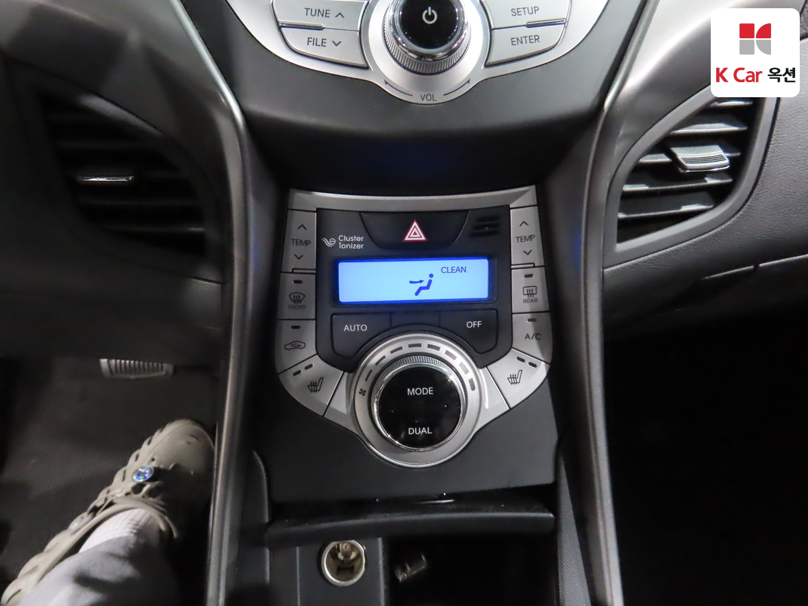 Hyundai Elantra 2011 - Image 15