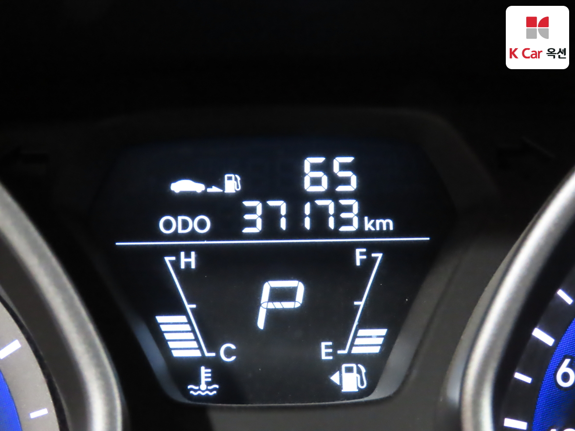 Hyundai Elantra 2011 - Image 4