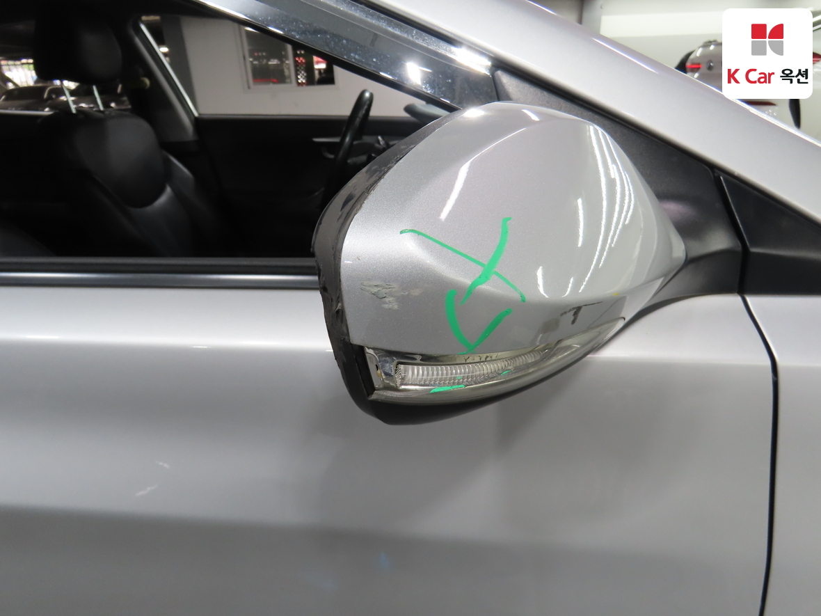 Hyundai Elantra 2011 - Image 41