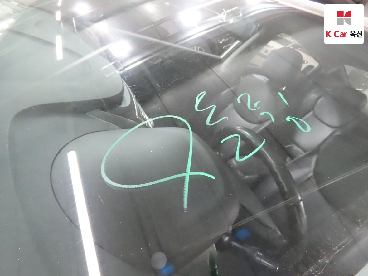 Hyundai Elantra 2011 - Image 32