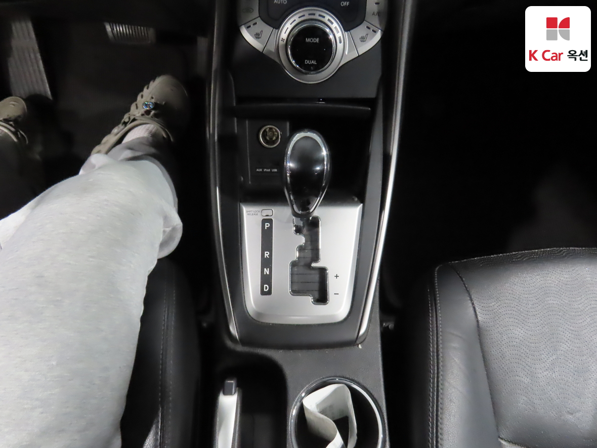 Hyundai Elantra 2011 - Image 16