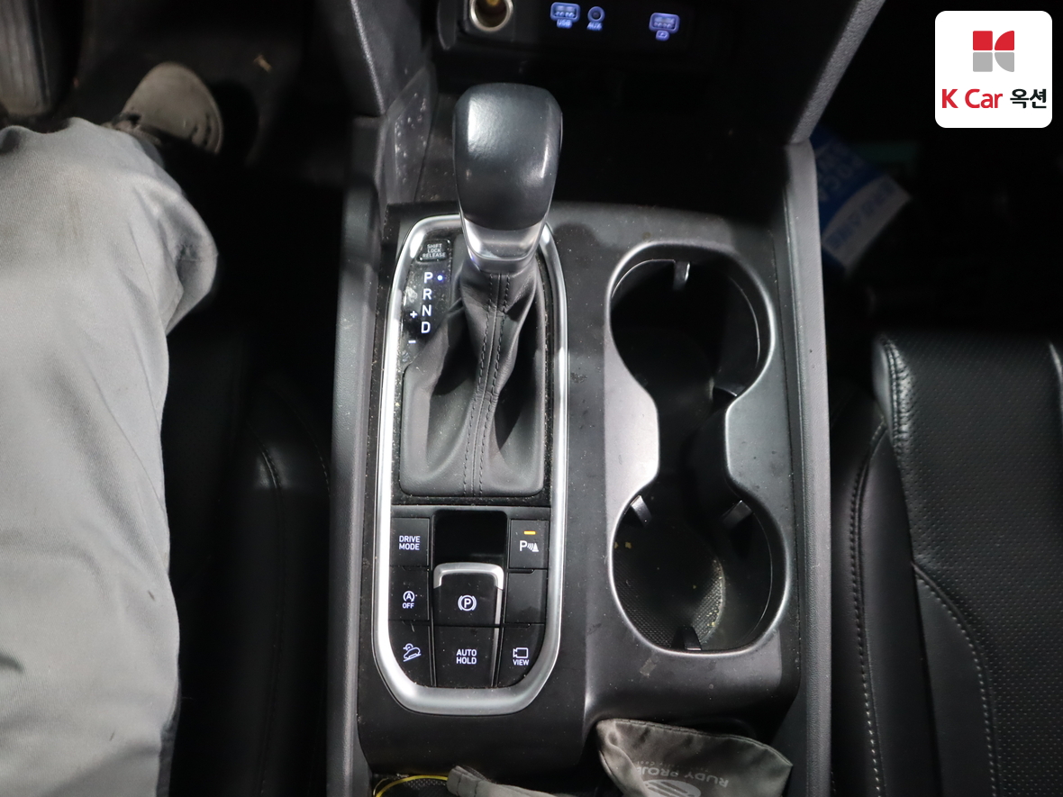 Hyundai Santa Fe 2020 - Image 17