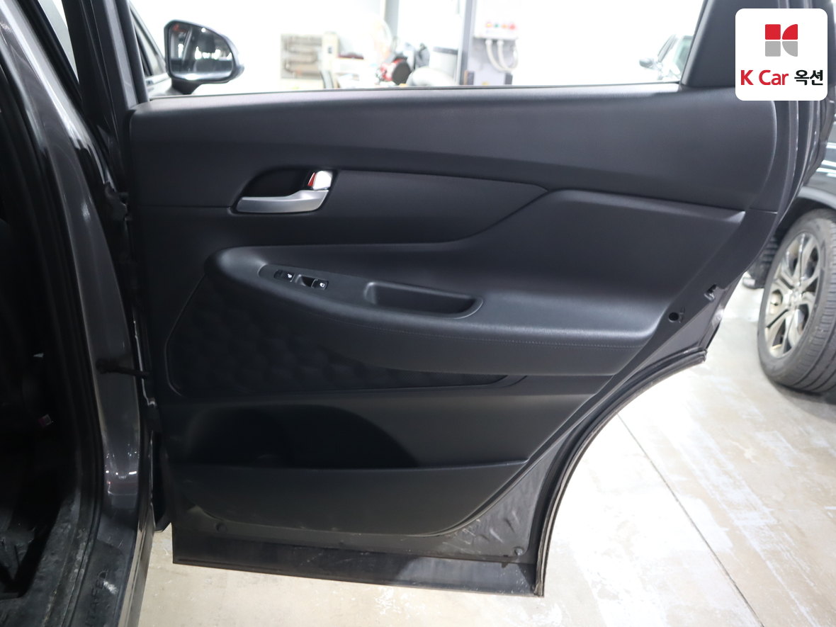 Hyundai Santa Fe 2020 - Image 29