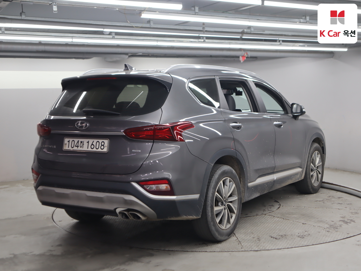 Hyundai Santa Fe 2020 - Image 2