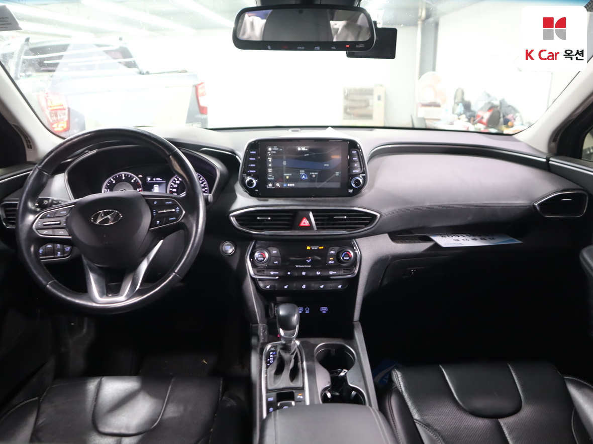Hyundai Santa Fe 2020 - Image 3
