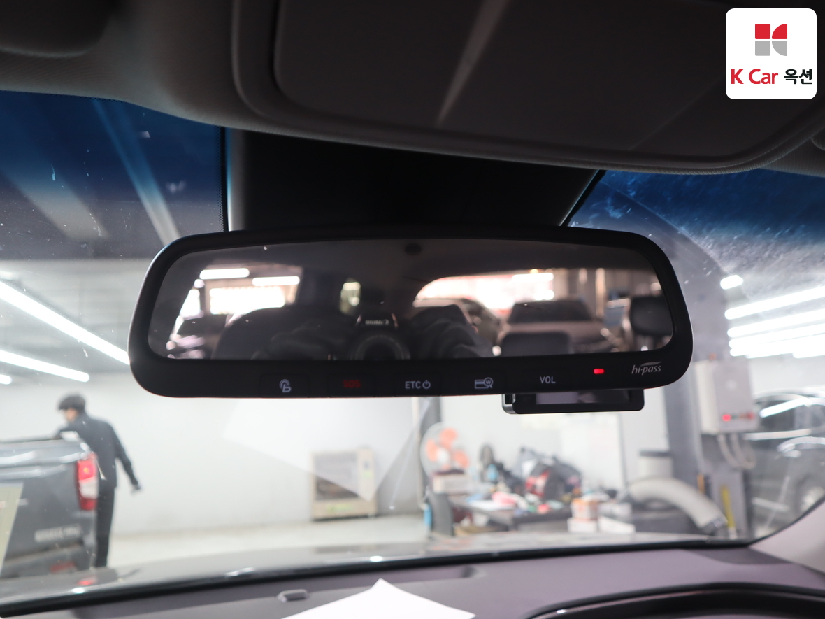 Hyundai Santa Fe 2020 - Image 13