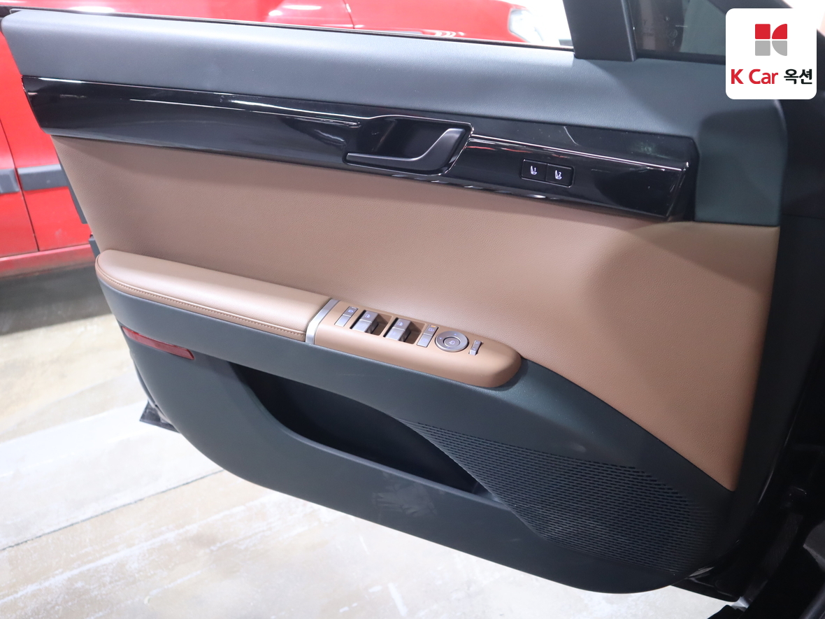 Hyundai AZERA 2023 - Image 8