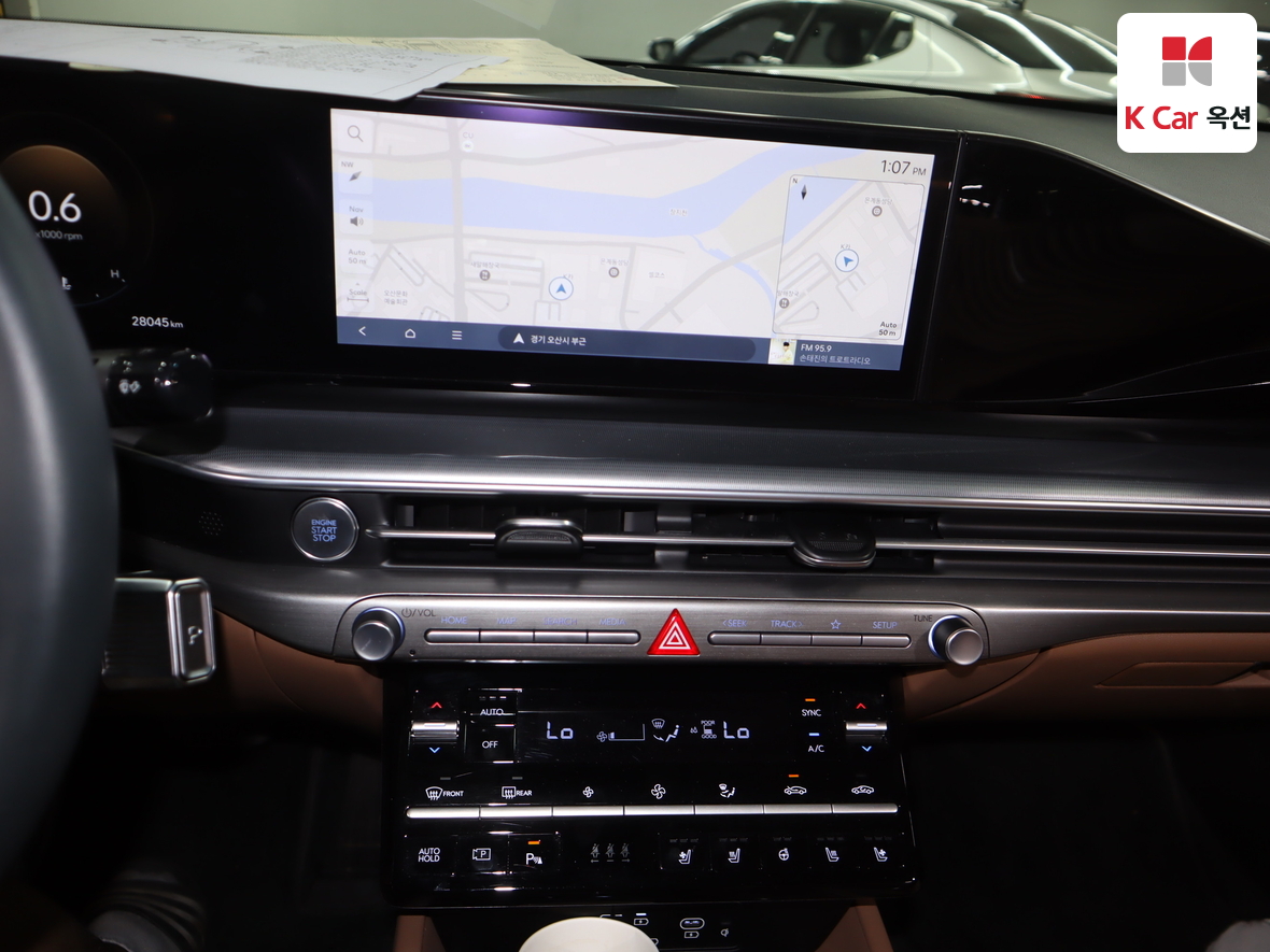 Hyundai AZERA 2023 - Image 6