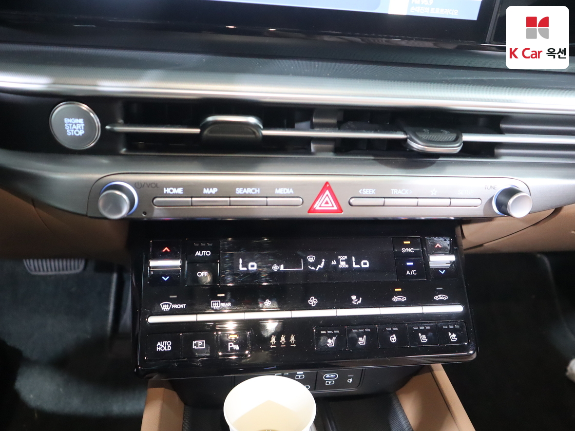 Hyundai AZERA 2023 - Image 15