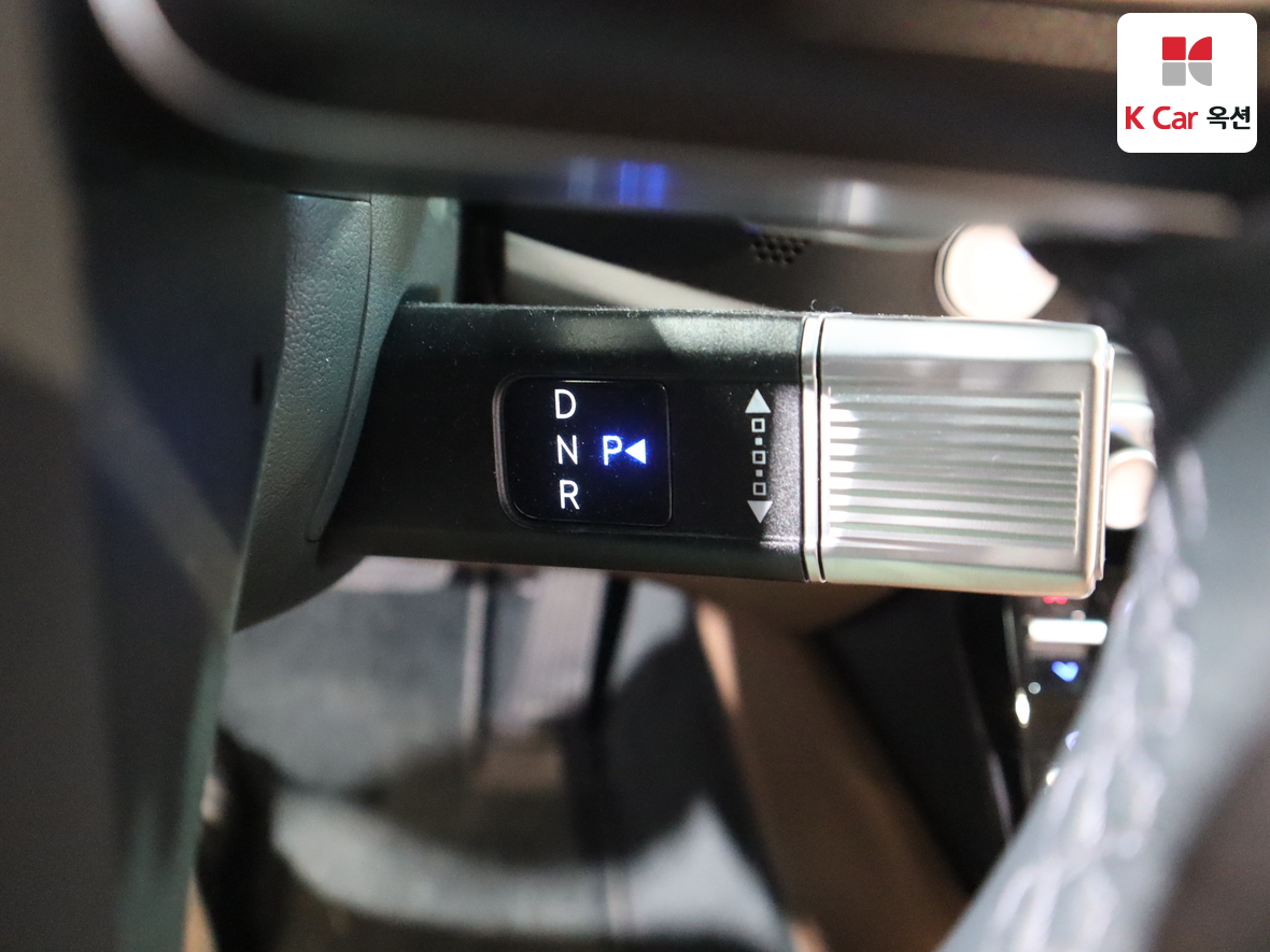 Hyundai AZERA 2023 - Image 16