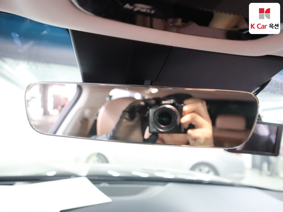 Hyundai AZERA 2023 - Image 13