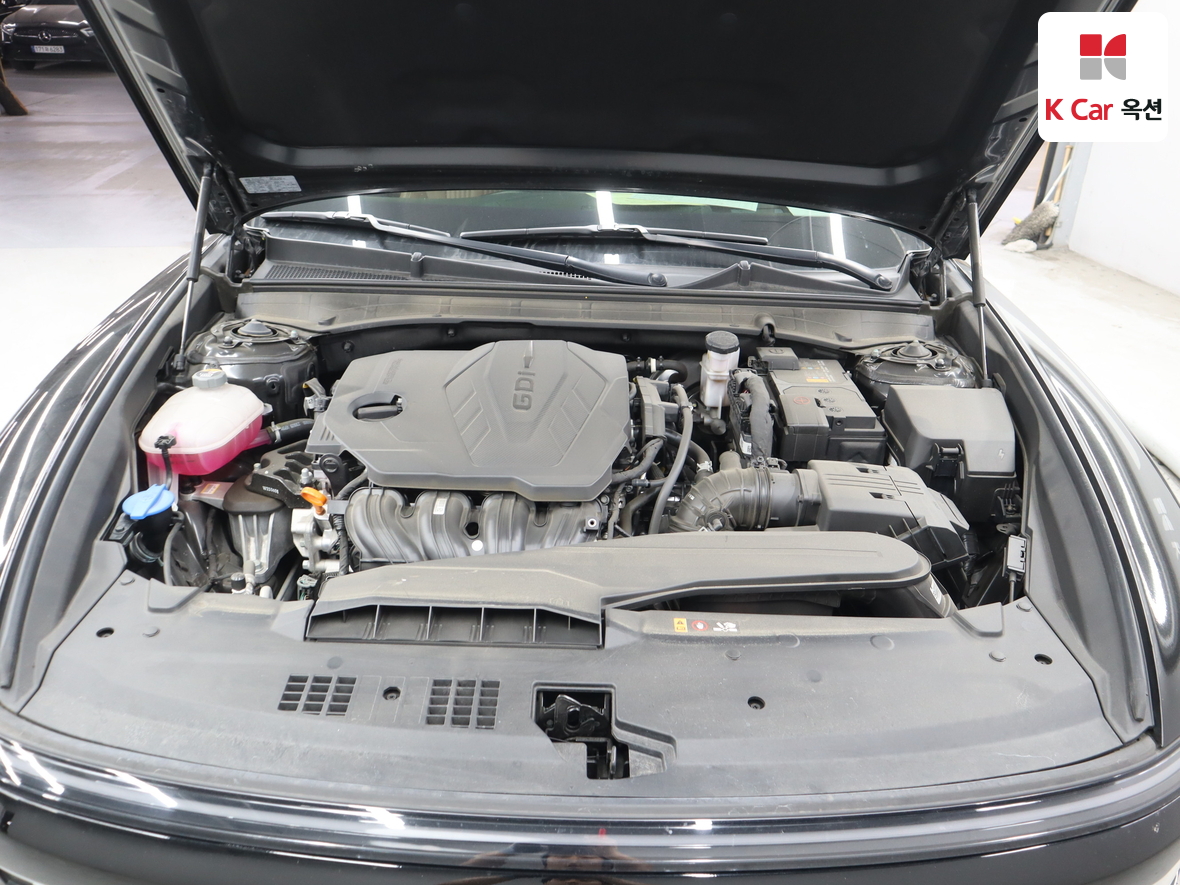 Hyundai AZERA 2023 - Image 34