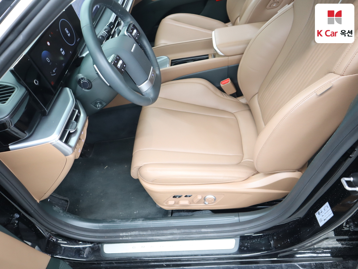 Hyundai AZERA 2023 - Image 18