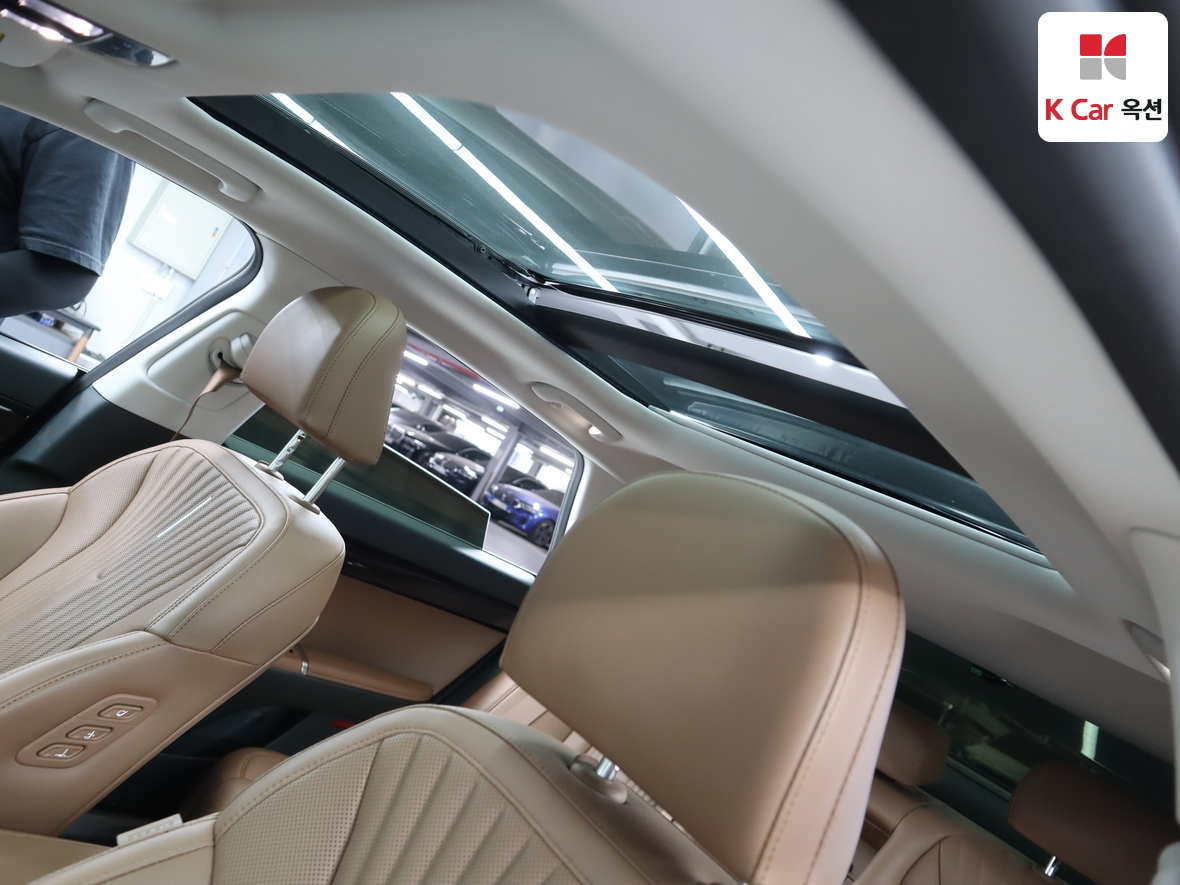 Hyundai AZERA 2023 - Image 21