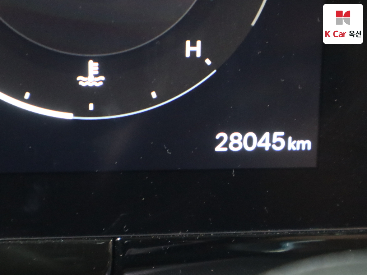 Hyundai AZERA 2023 - Image 4