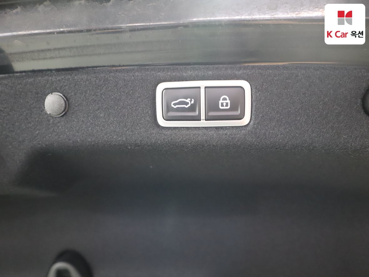 Hyundai AZERA 2023 - Image 27