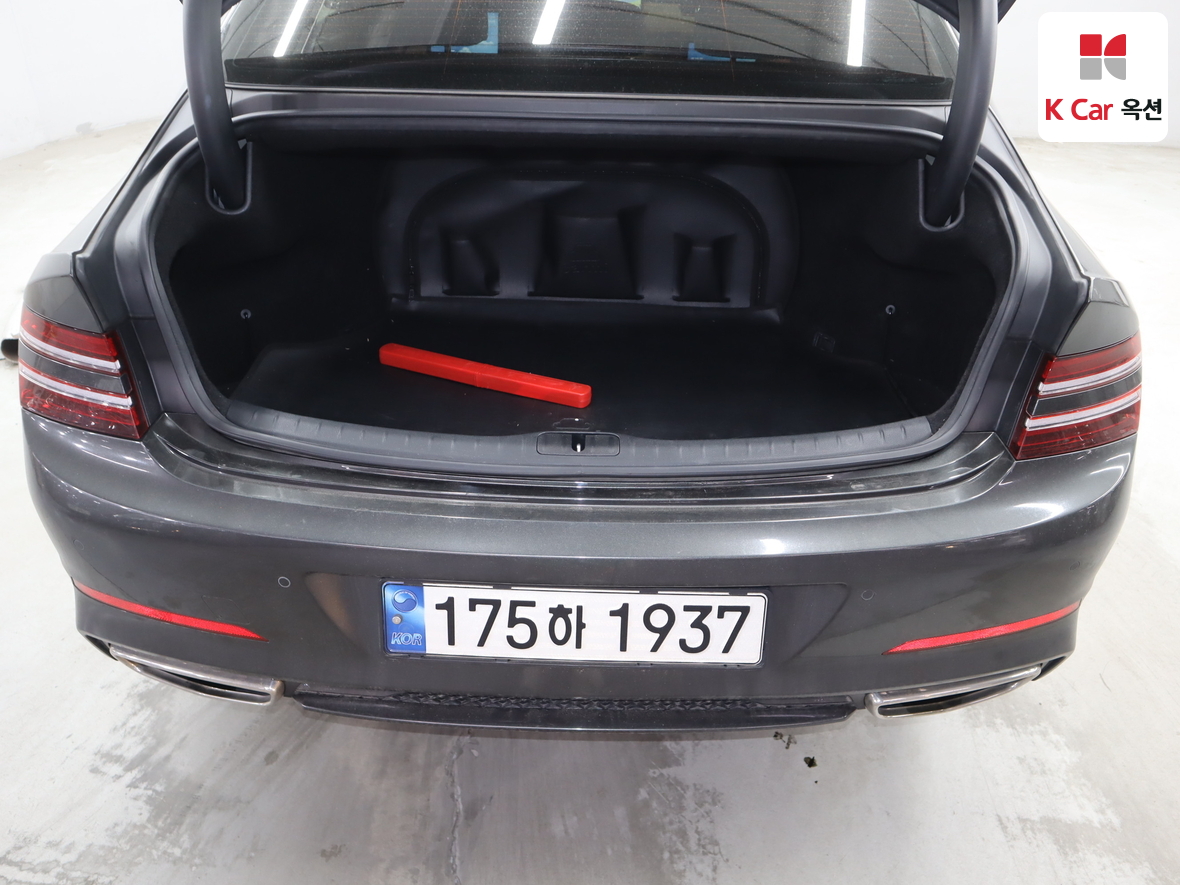 Genesis G80 2023 - Image 24