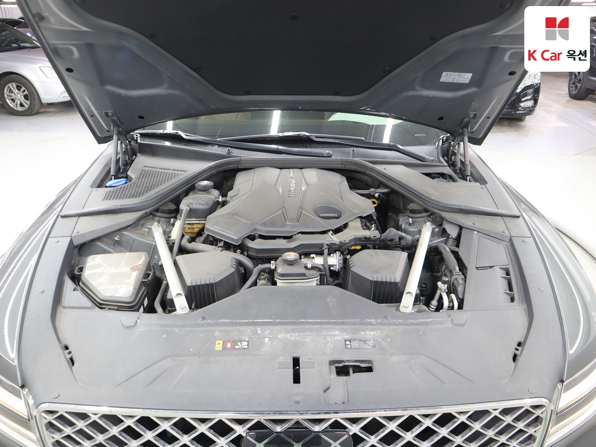 Genesis G80 2023 - Image 32