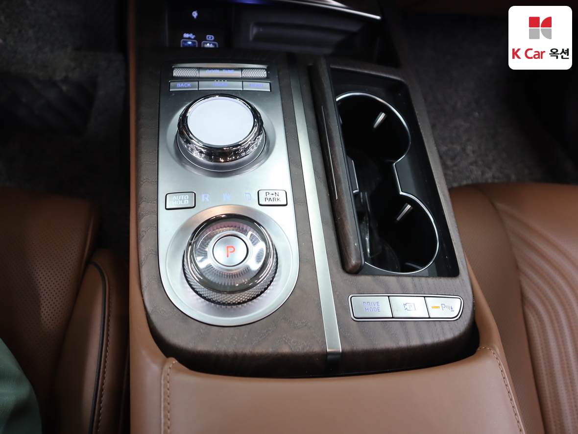 Genesis G80 2023 - Image 16