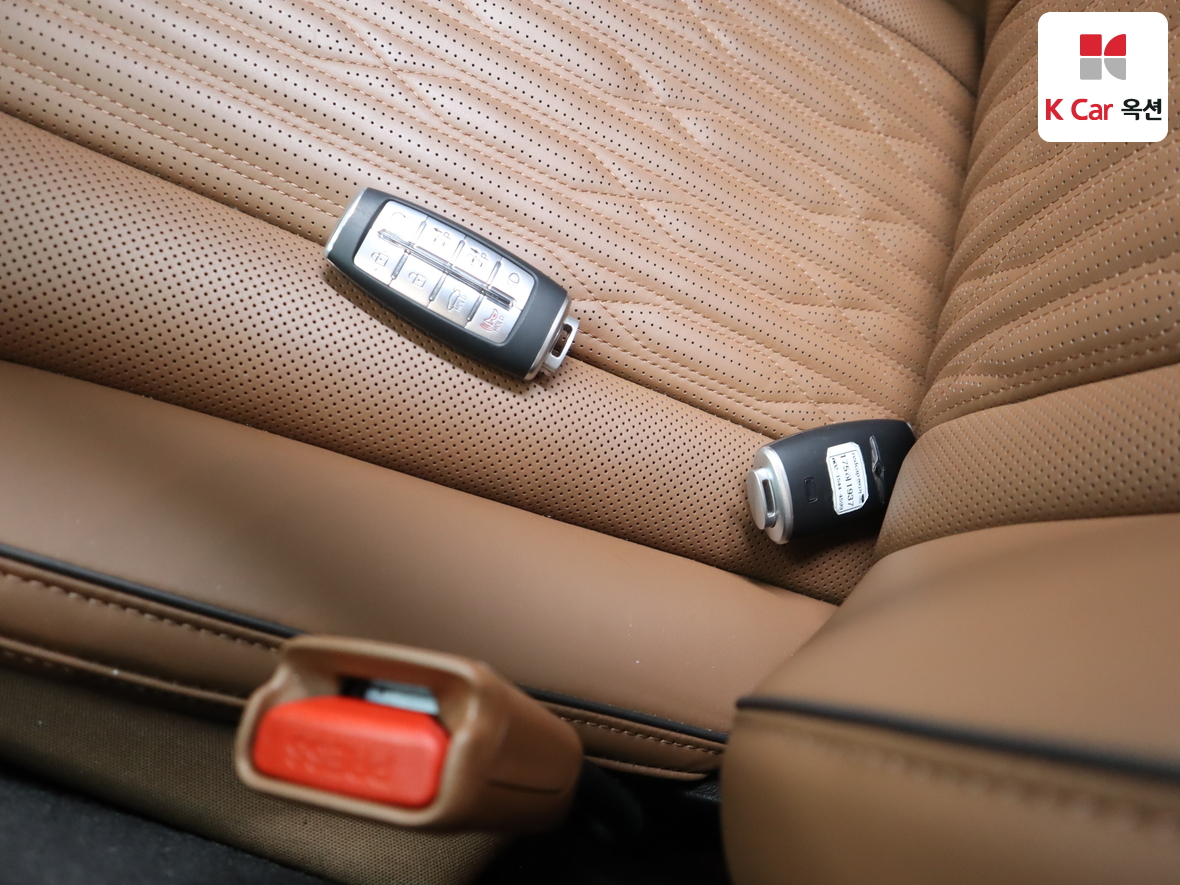 Genesis G80 2023 - Image 17