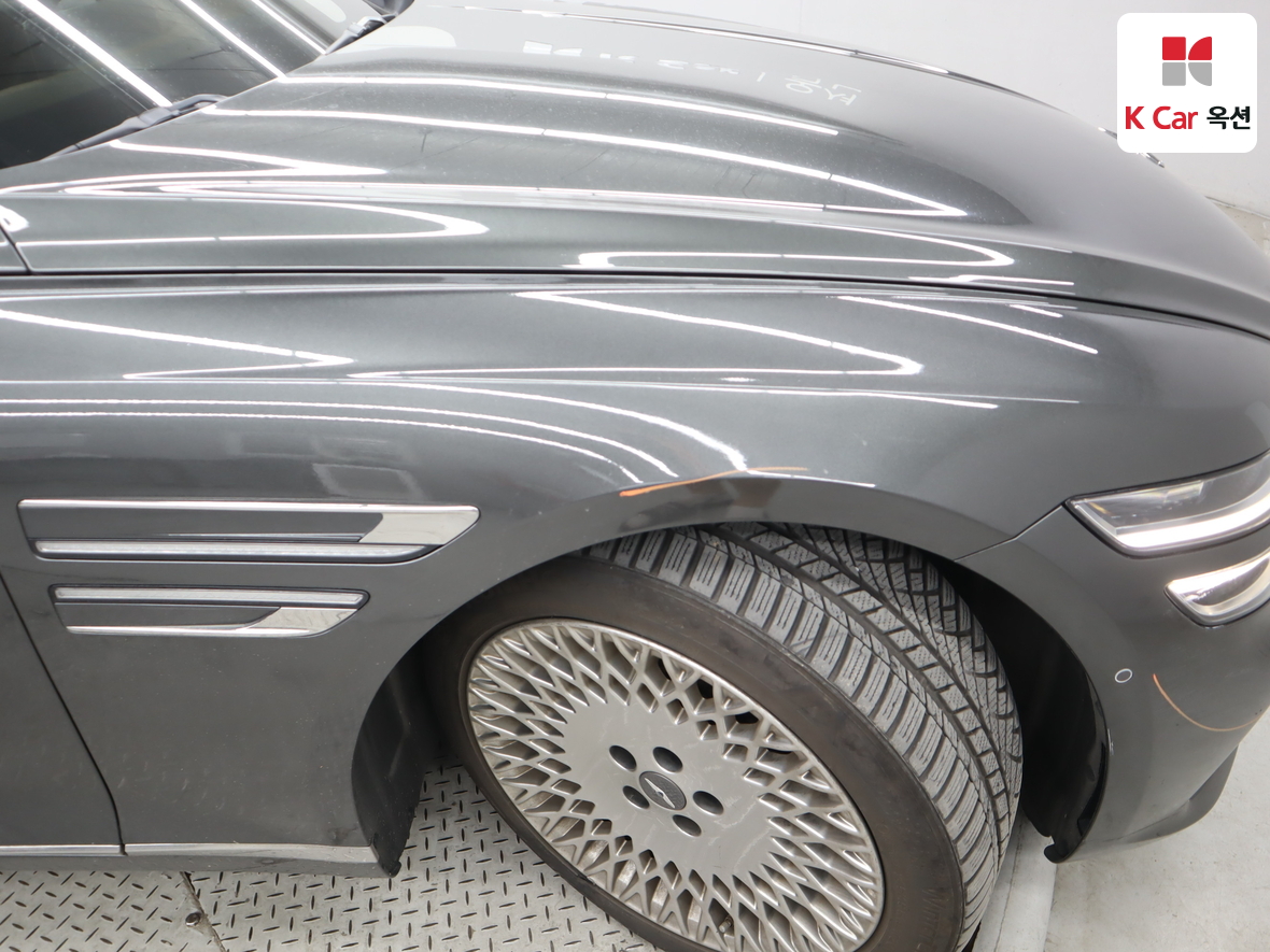 Genesis G80 2023 - Image 36