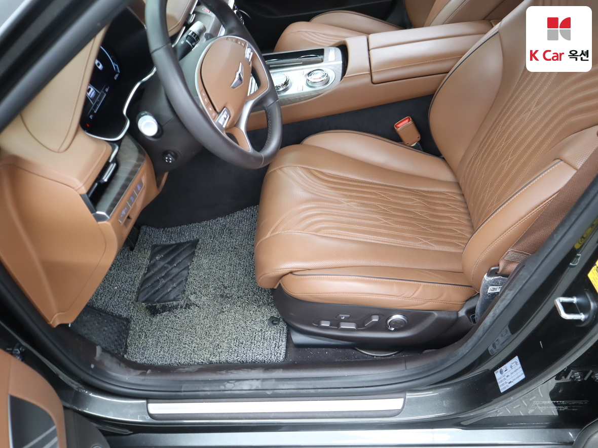 Genesis G80 2023 - Image 18