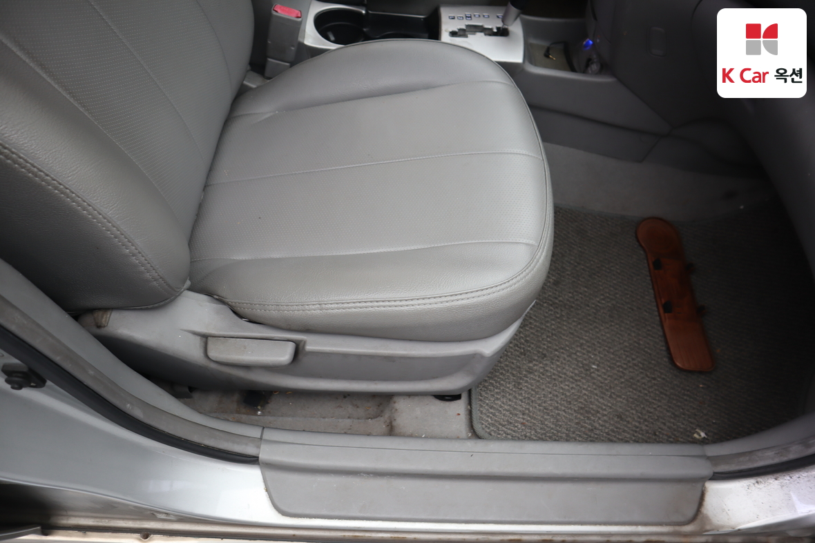Hyundai Elantra - 30