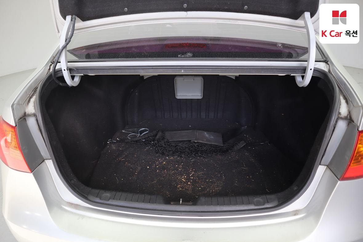 Hyundai Elantra - 26