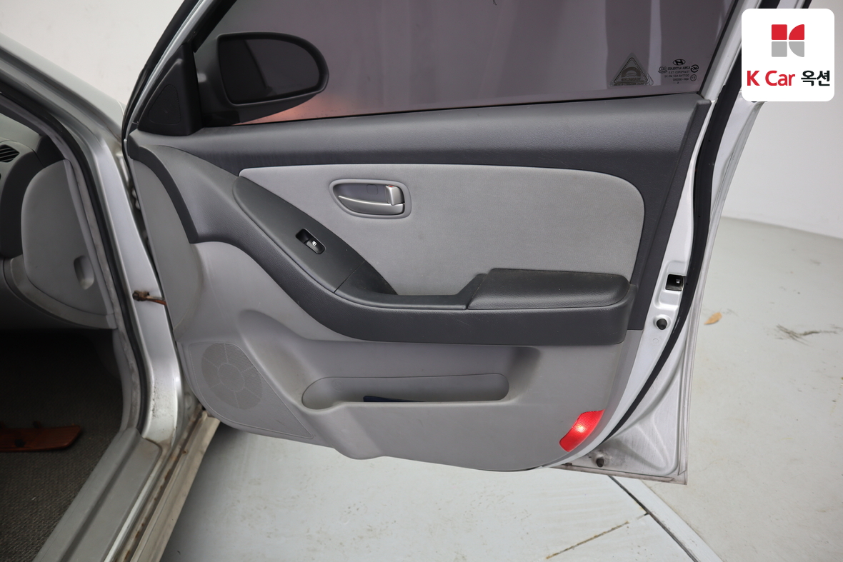 Hyundai Elantra - 29