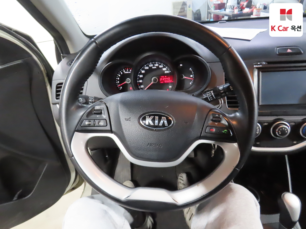 Kia Morning 2015 - Image 10