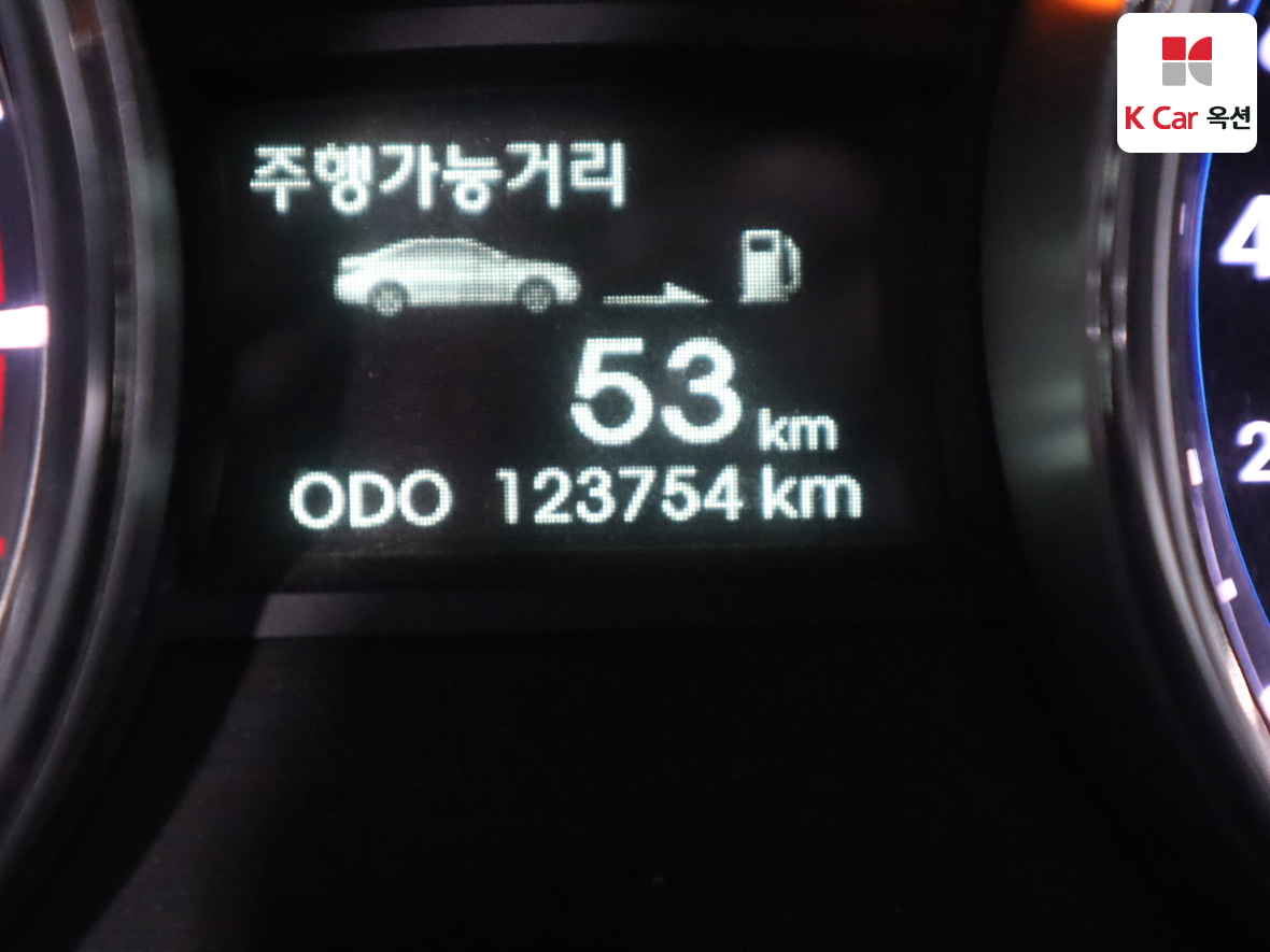 Hyundai Sonata 2010 - Image 4