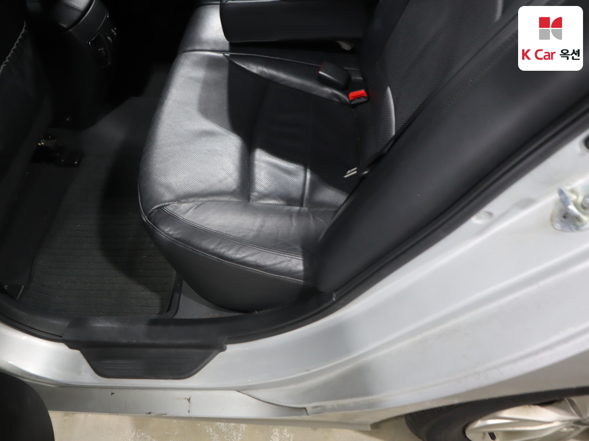 Hyundai Sonata 2010 - Image 22