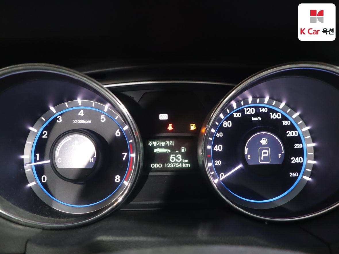 Hyundai Sonata 2010 - Image 5