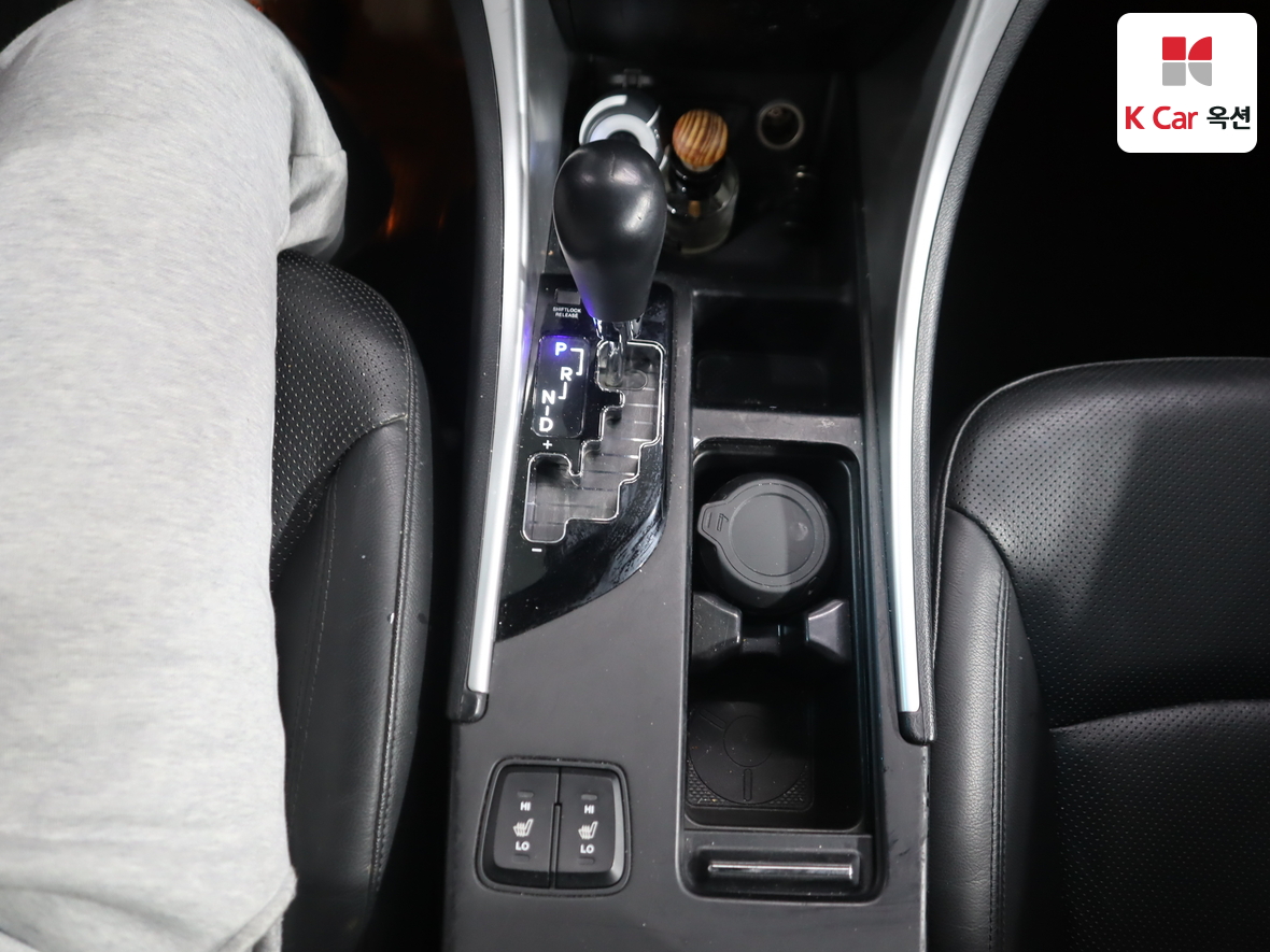 Hyundai Sonata 2010 - Image 15